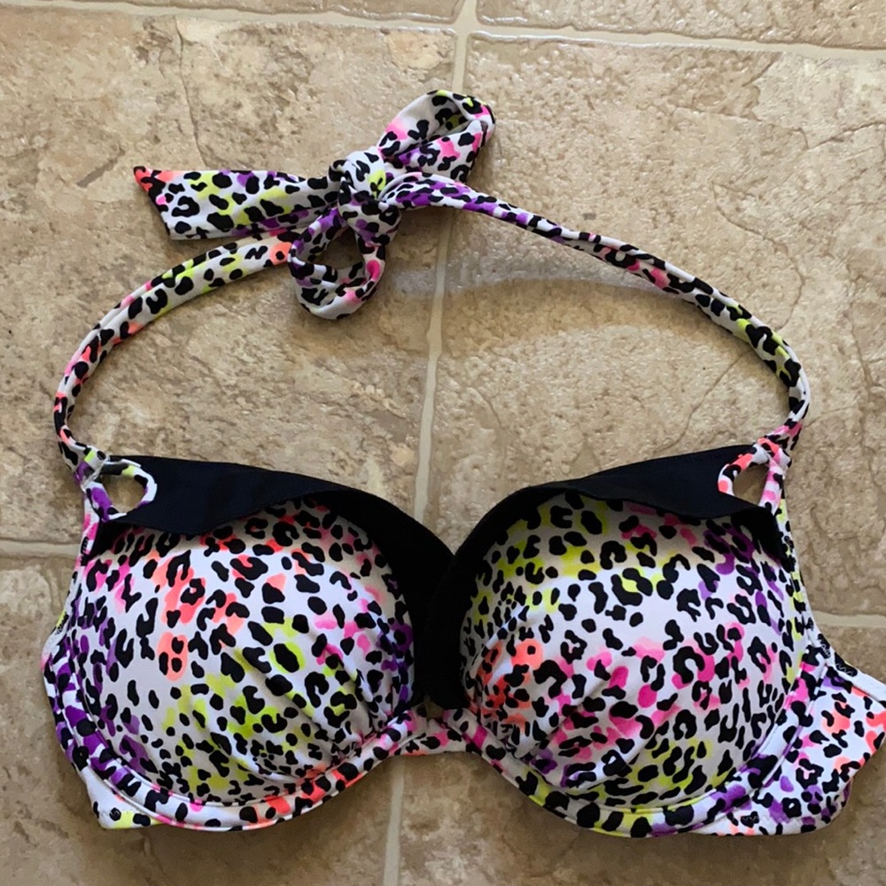 Adorable cheetah print style Bathing Suit top
